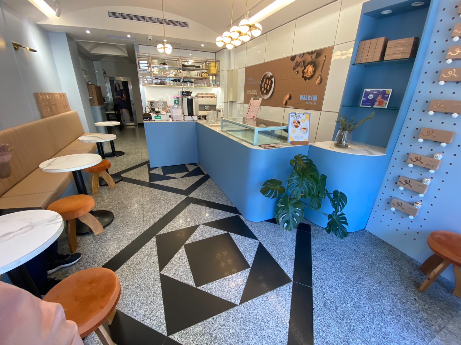 專約(173)長安西路 樓挑雙子星商旅醫美辦公樓