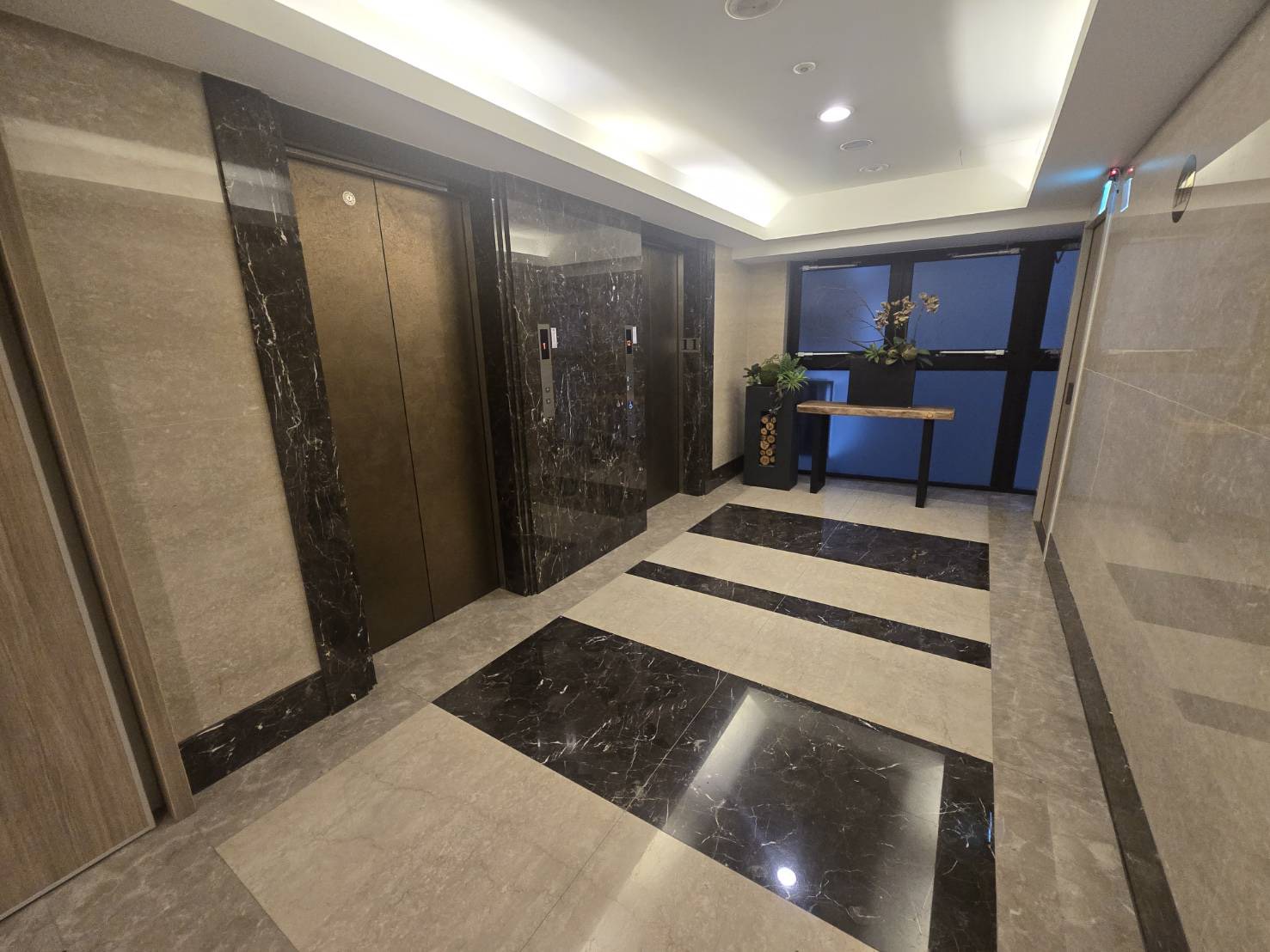 178 西門站 / 全坤威峰高樓邊間.採光3房