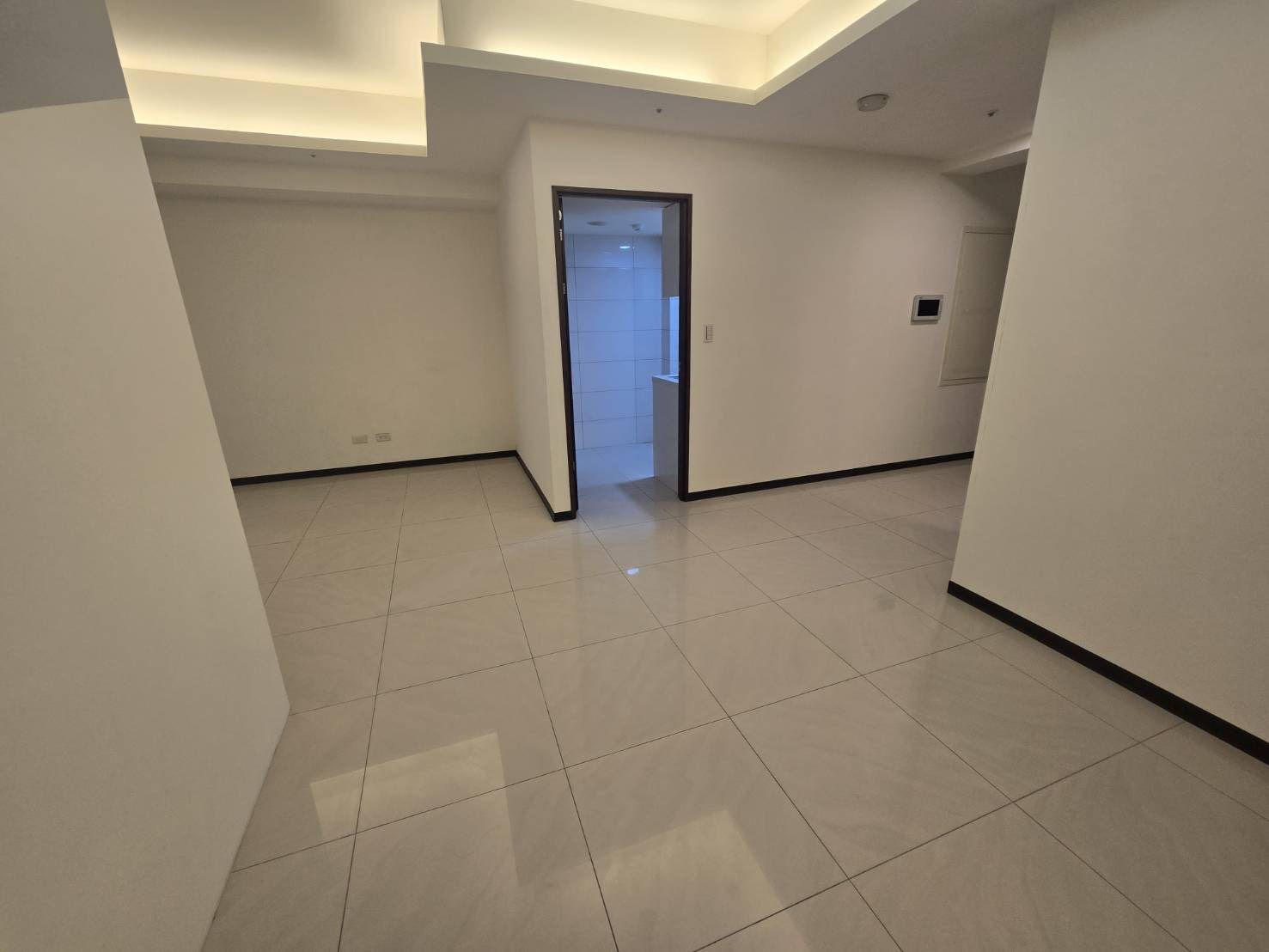 178 西門站 / 全坤威峰高樓邊間.採光3房