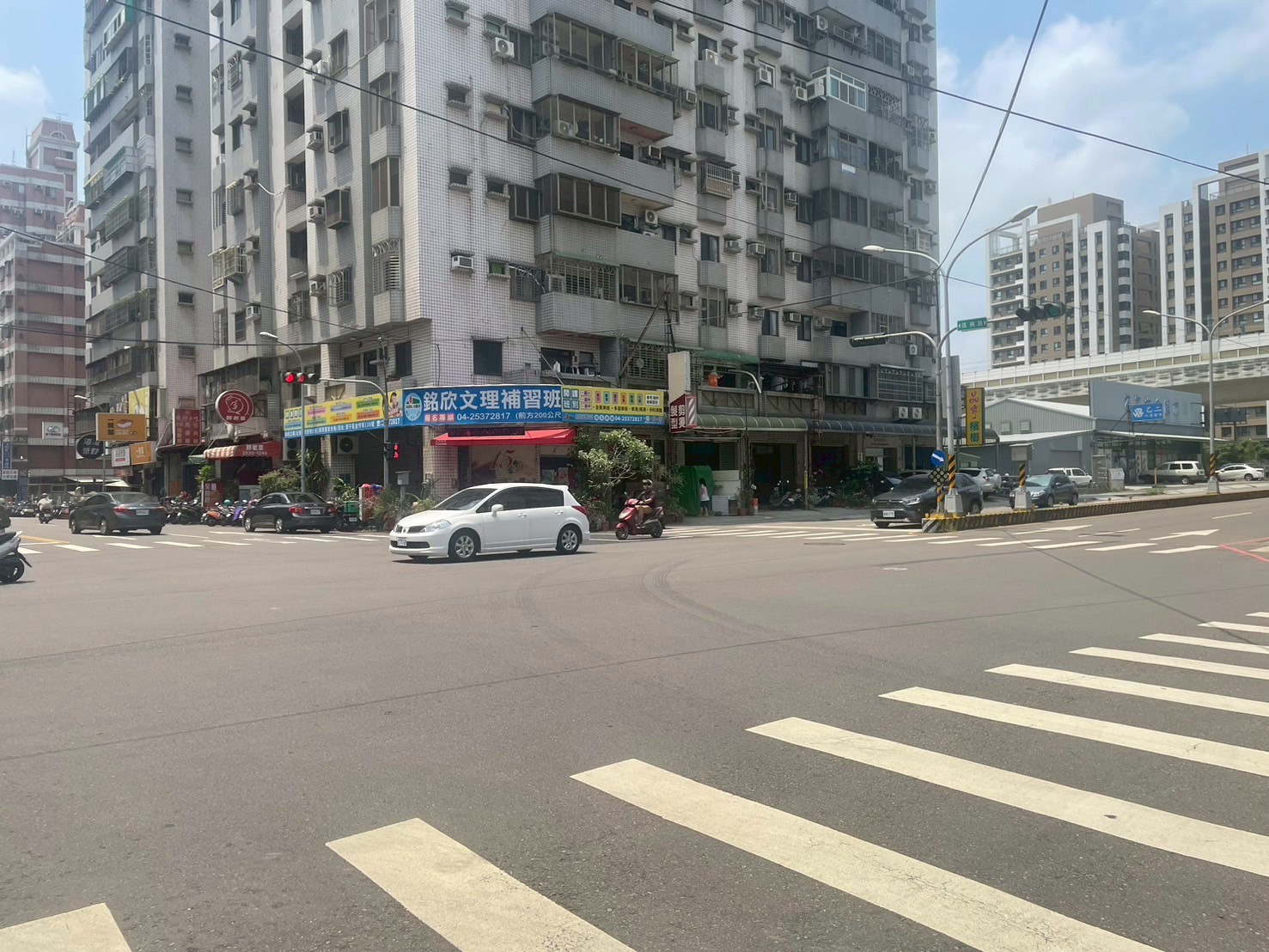 💖潭子吃市超大店面💖