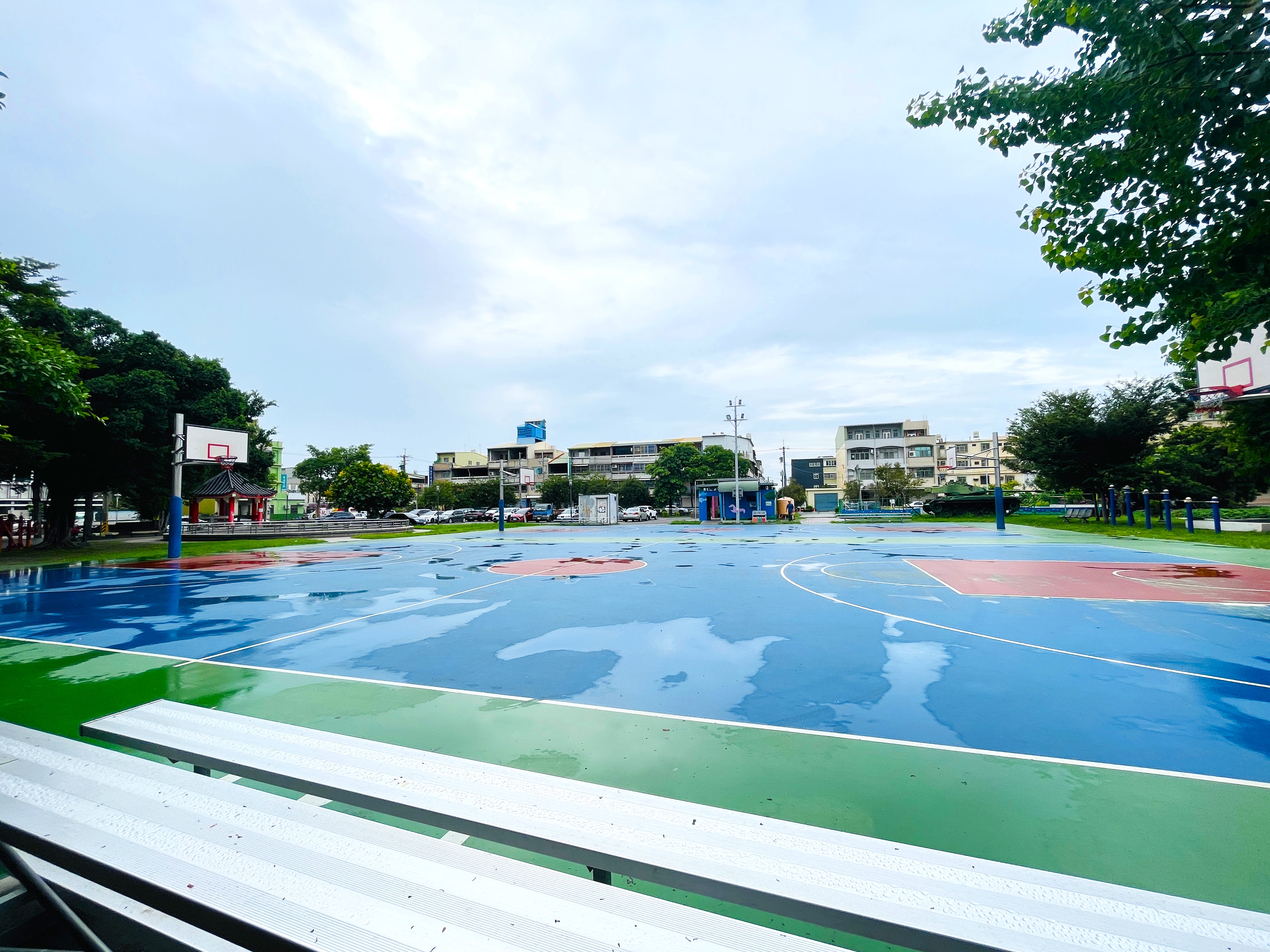 溪湖大突運動公園旁別墅