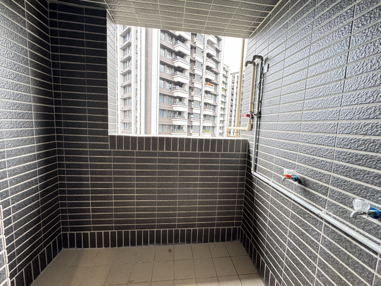 青埔A19全新交屋〈豐郡京硯〉成家兩房車