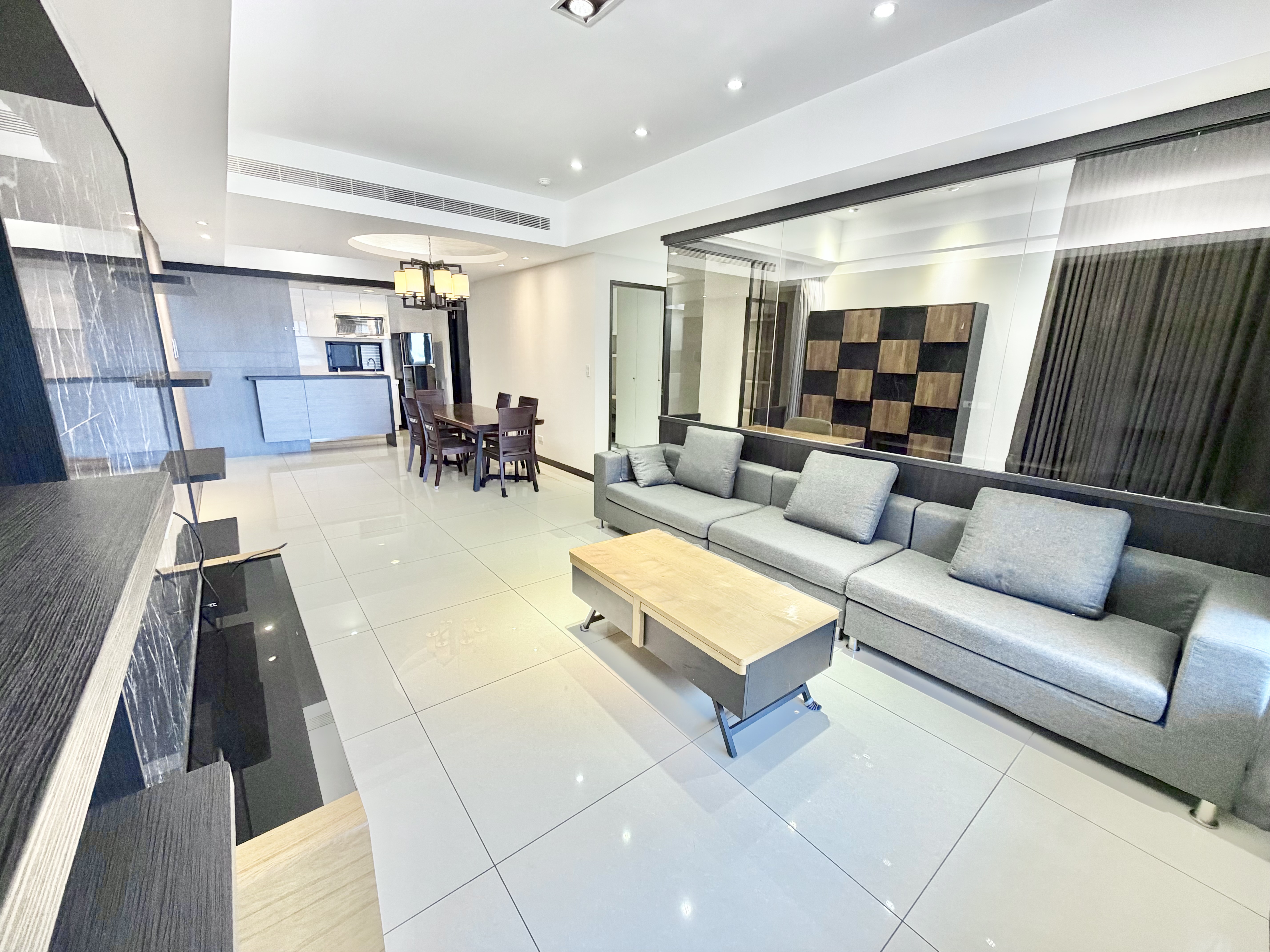 卡位站前紅利！聯上世紀四房平車｜步行高鐵