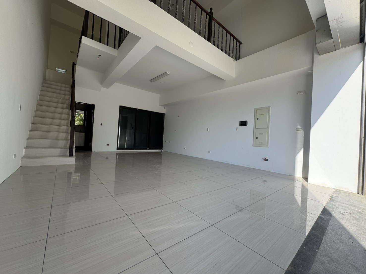 青埔店面首選明日禾禾1樓店面(租金都能談歡迎洽詢)