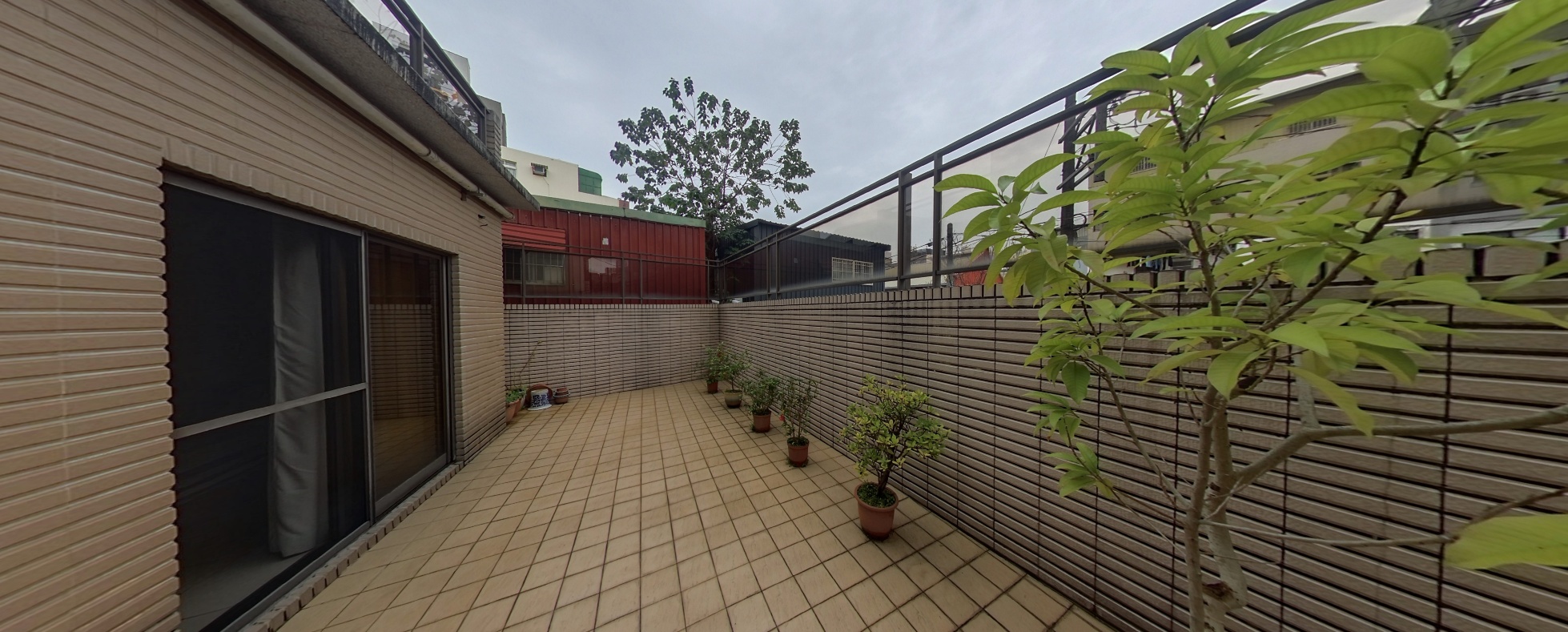 珍藏深耕六百坪邊間美墅