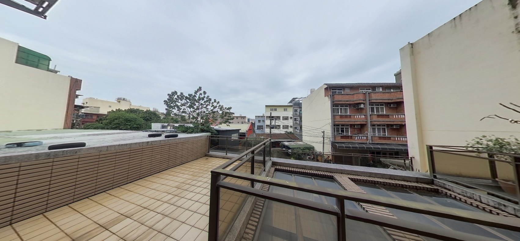 珍藏深耕六百坪邊間美墅