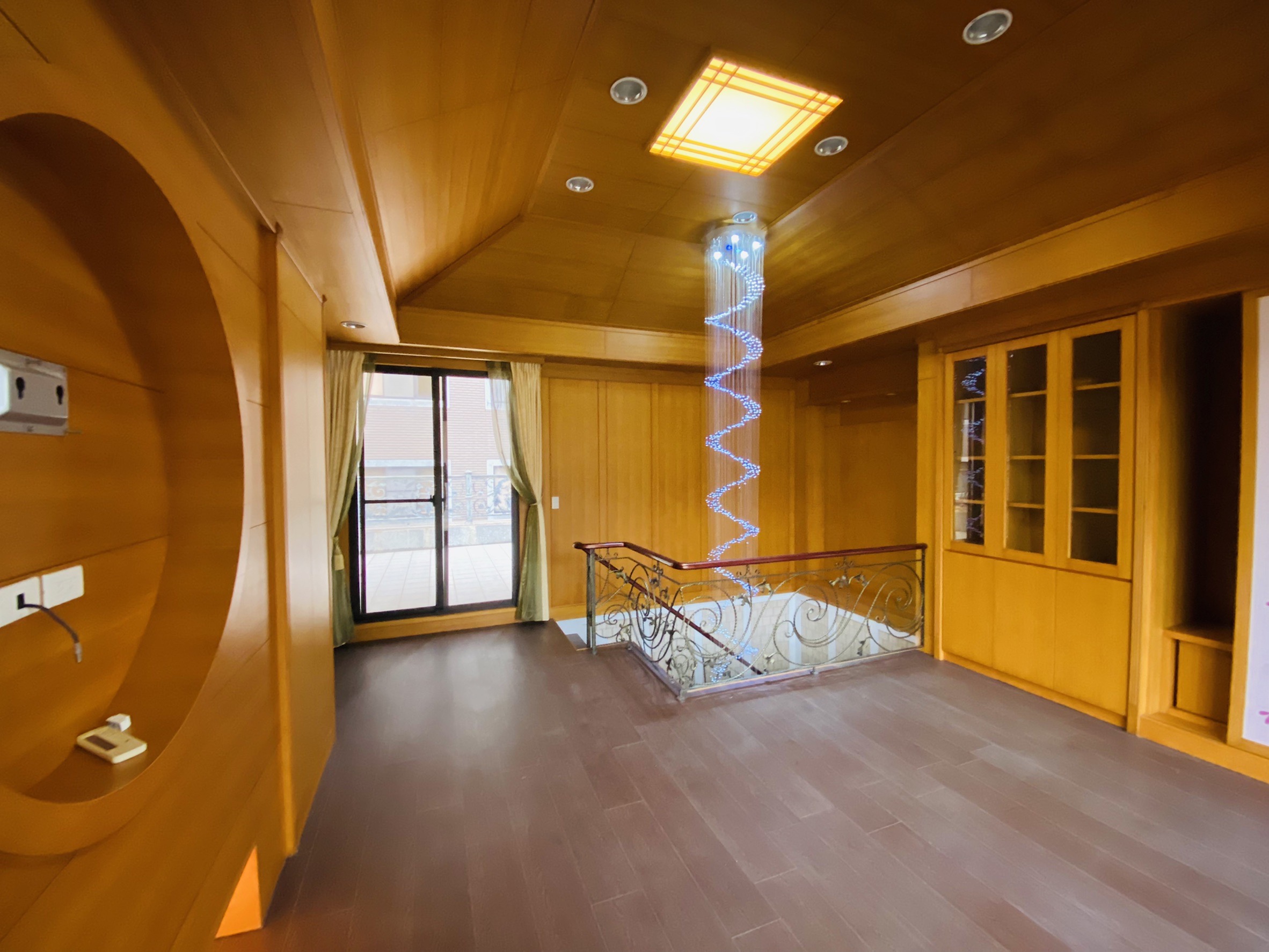 老闆們看過來!豪氣別墅⭐⭐⭐(桃園)中悦至寶電梯別墅