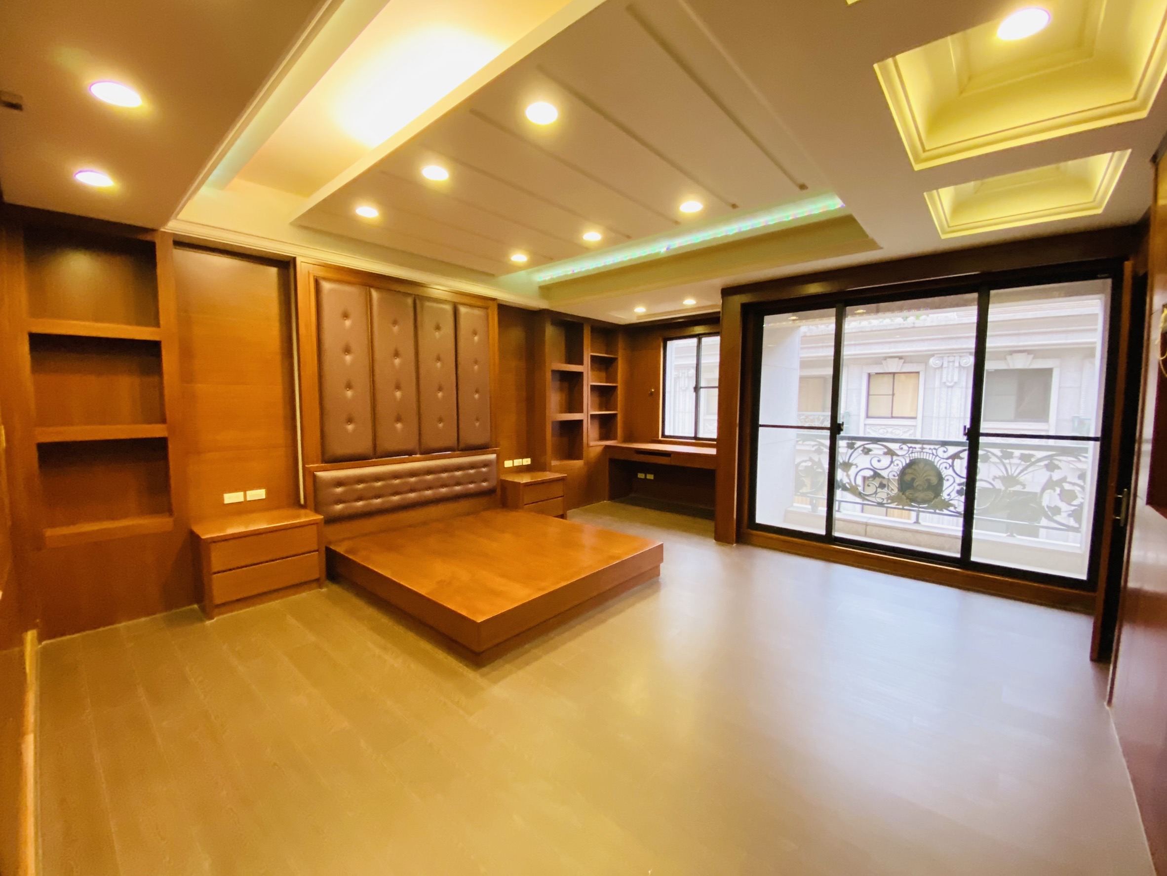 老闆們看過來!豪氣別墅⭐⭐⭐(桃園)中悦至寶電梯別墅