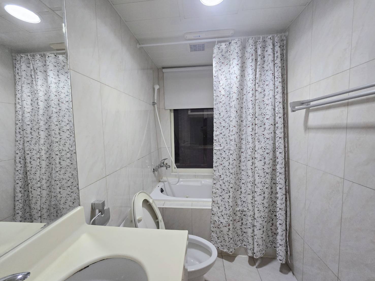 海華SOGO┃國際之星大三房車位