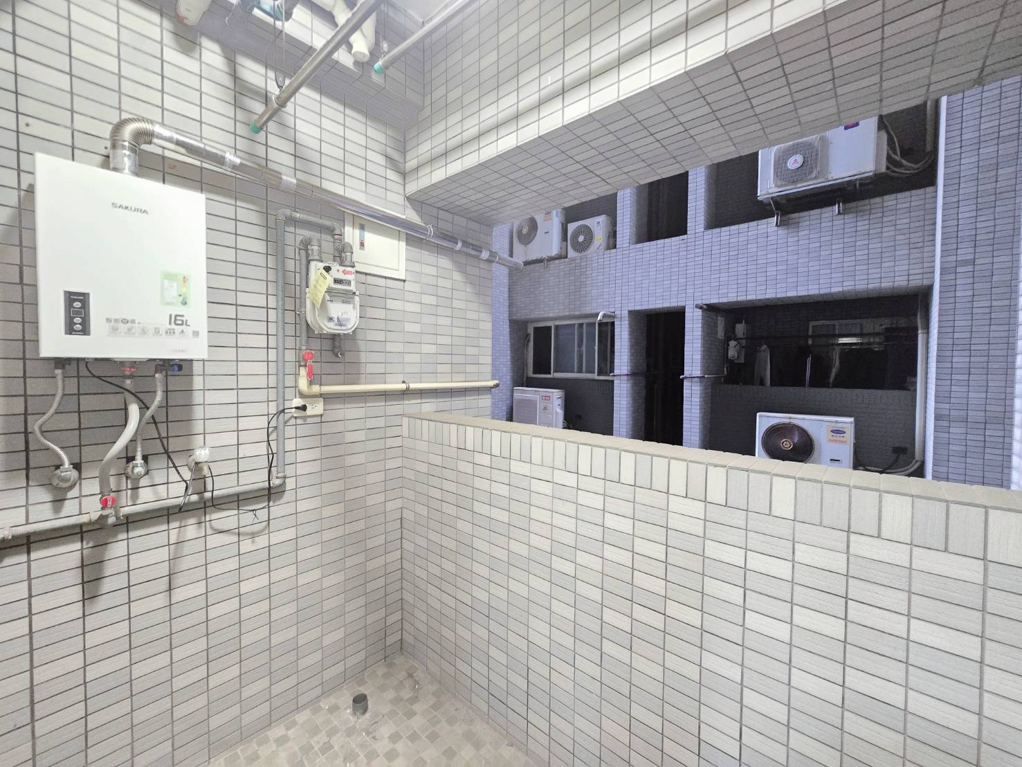 海華SOGO┃國際之星大三房車位