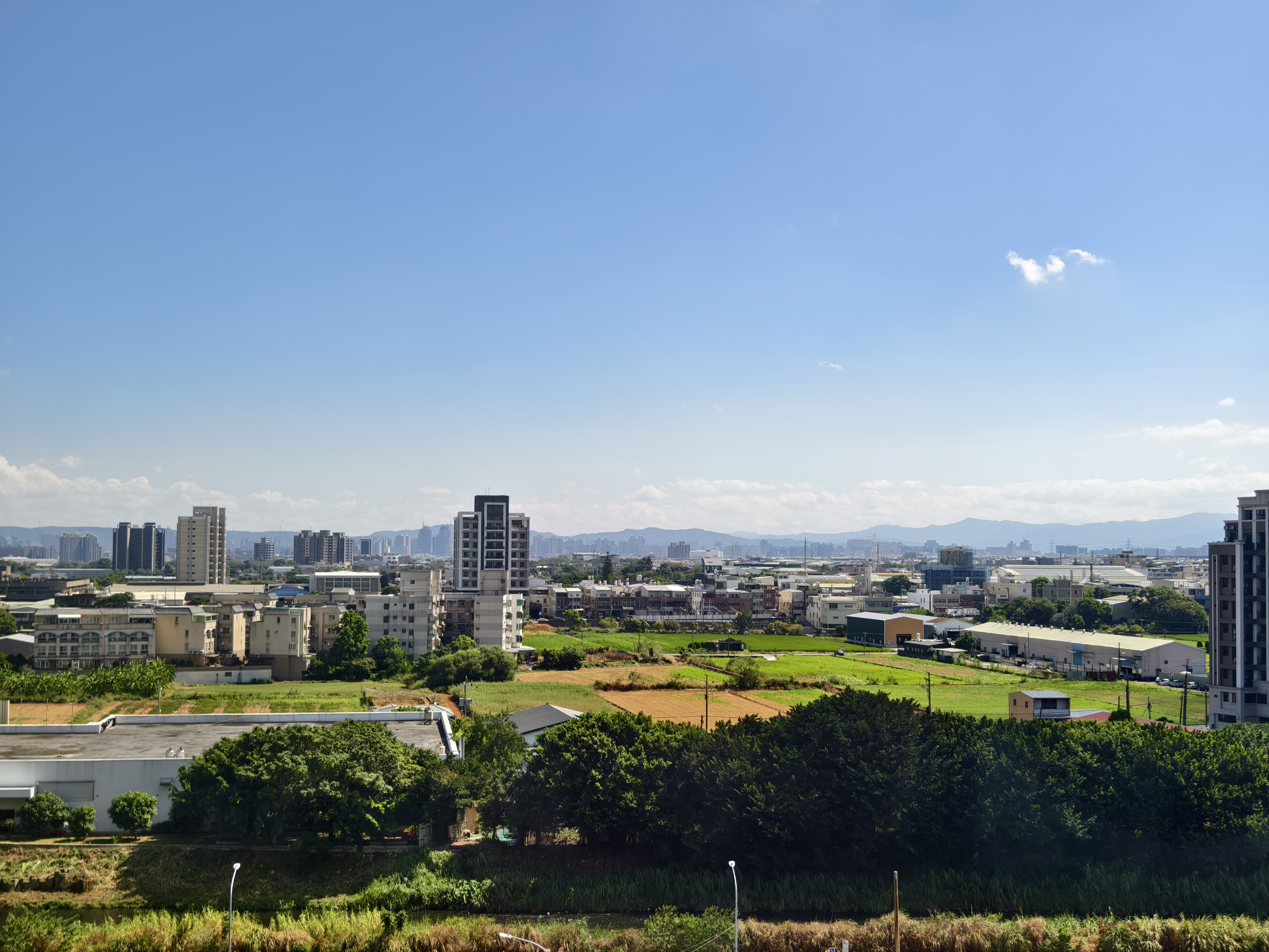 A18蛋黃區國寶苑3+1房車位