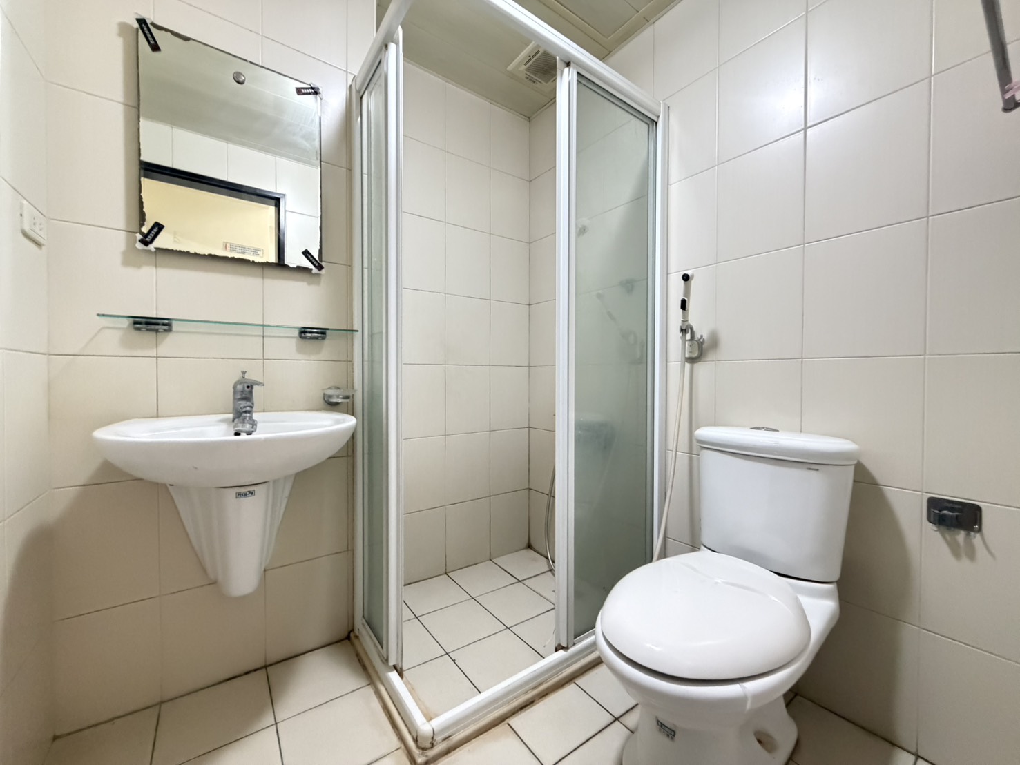 誠意出售價格調整!!⭐⭐⭐獨家平鎮-東方之星三房車位