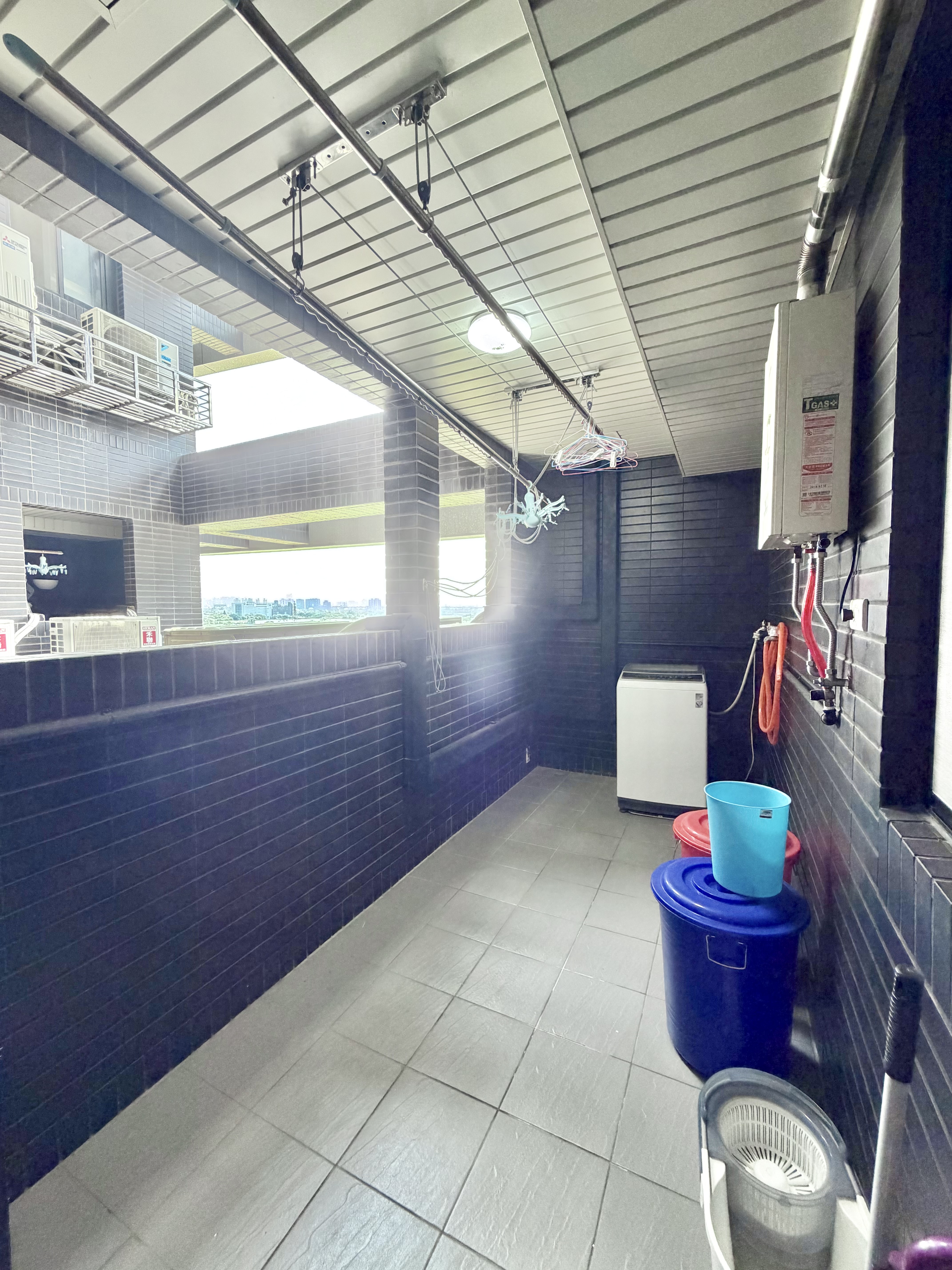 ⭐⭐⭐您不能錯過的聯上世紀W四房車位