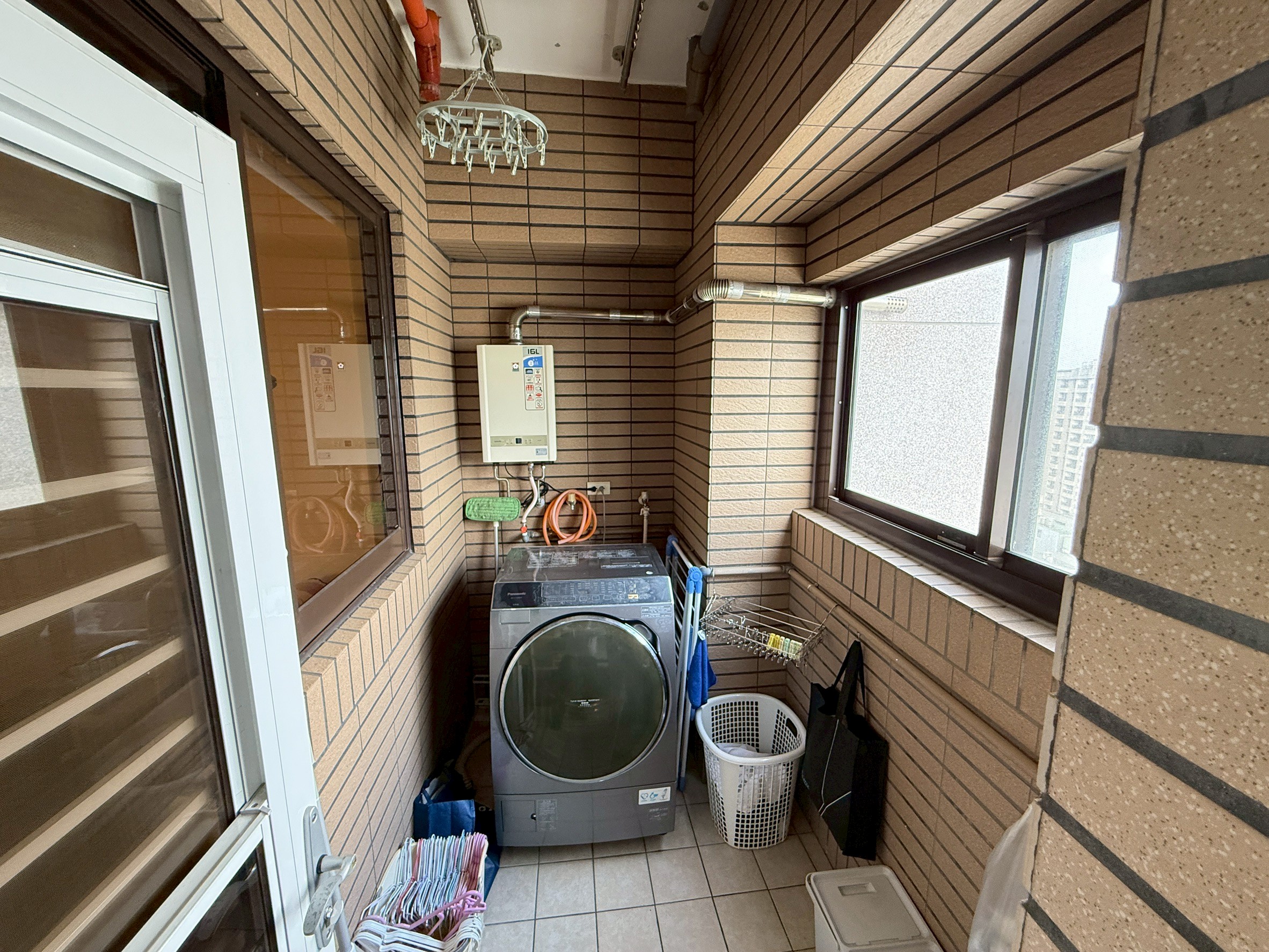 ⭐⭐⭐中壢後站龍岡【和發心巢】大坪數景觀三房車位