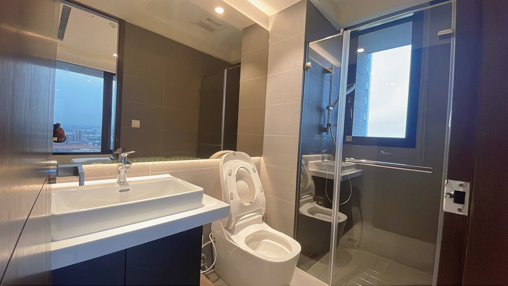 ⭐⭐⭐高鐵青埔禾林RichOne高樓景觀戶2+1房車位