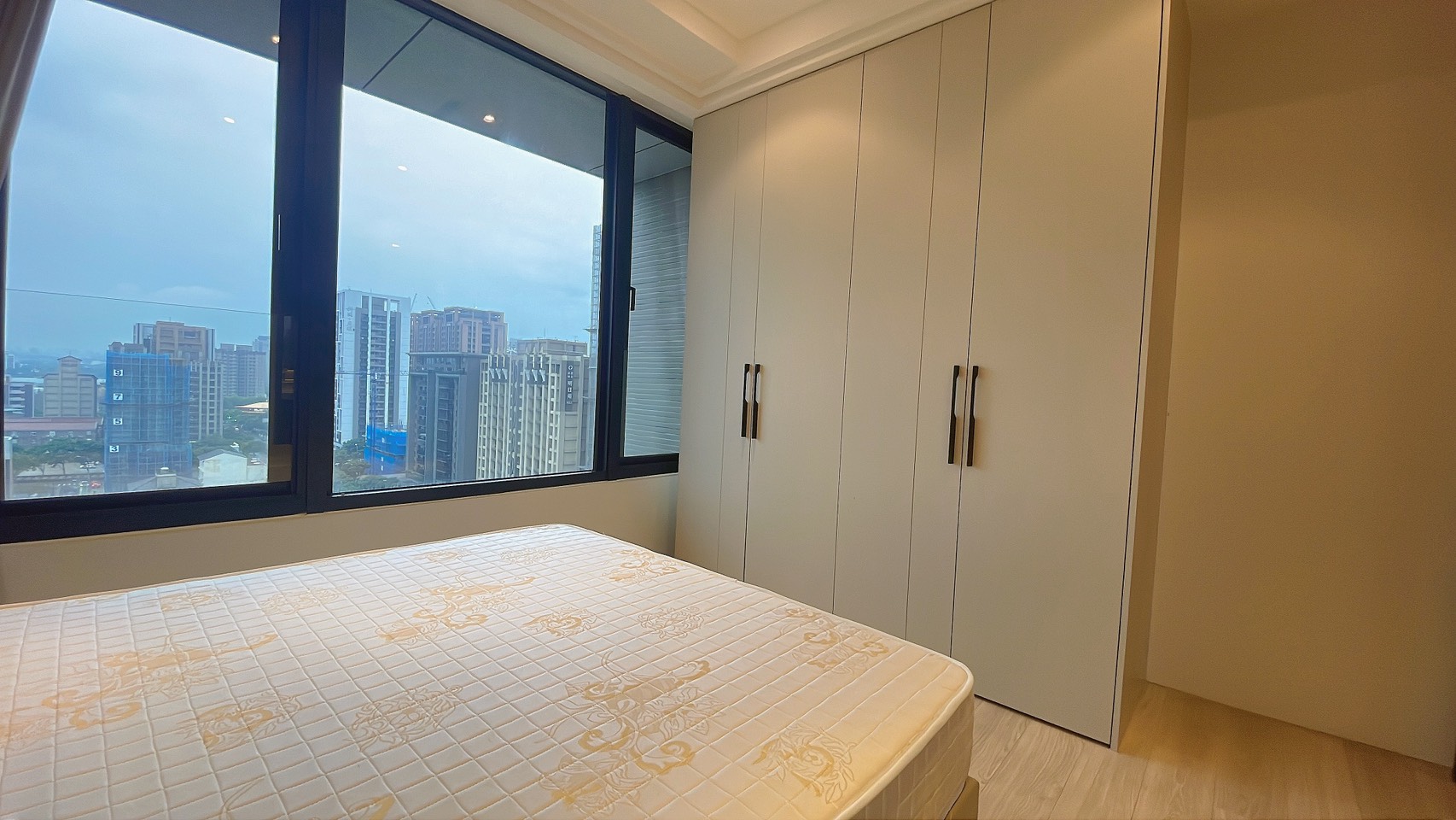 ⭐⭐⭐高鐵青埔禾林RichOne高樓景觀戶2+1房車位