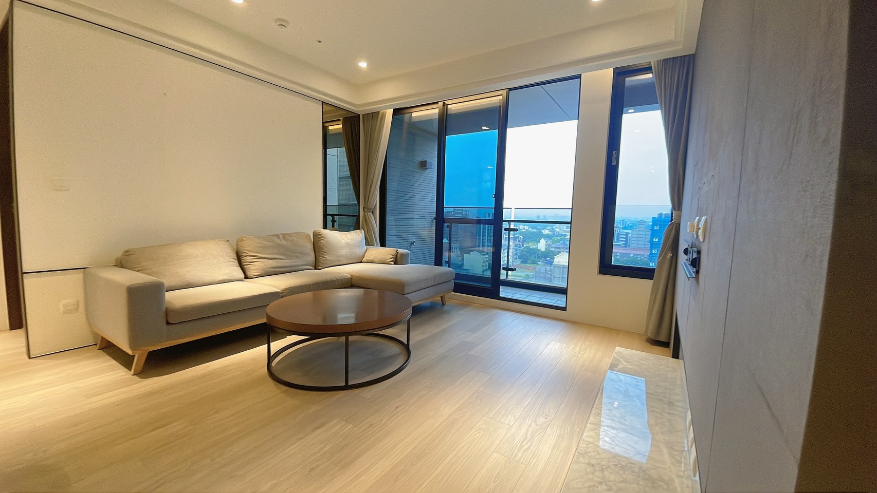 ⭐⭐⭐高鐵青埔禾林RichOne高樓景觀戶2+1房車位