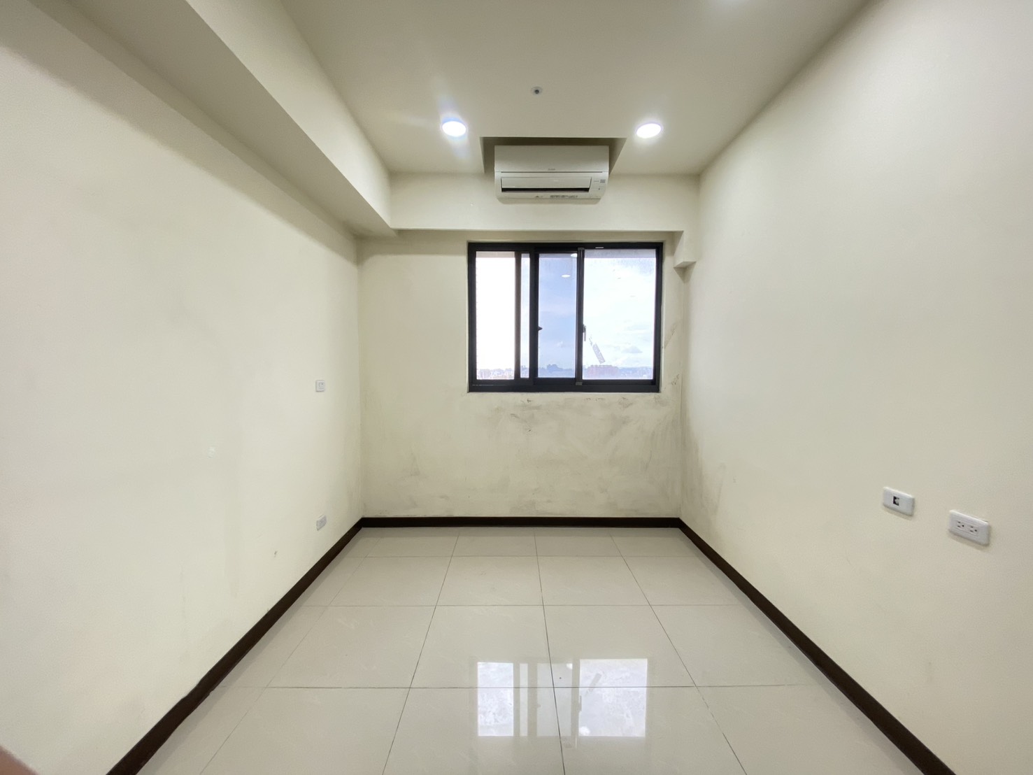 ⭐⭐⭐中壢運動公園旁2房平面車位