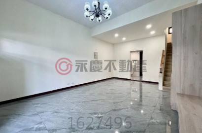北屯區北平商圈文昌國小旁角間鄰路別墅