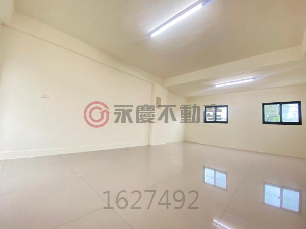 彰化泰和派出所旁全新整理2+2騎樓透天