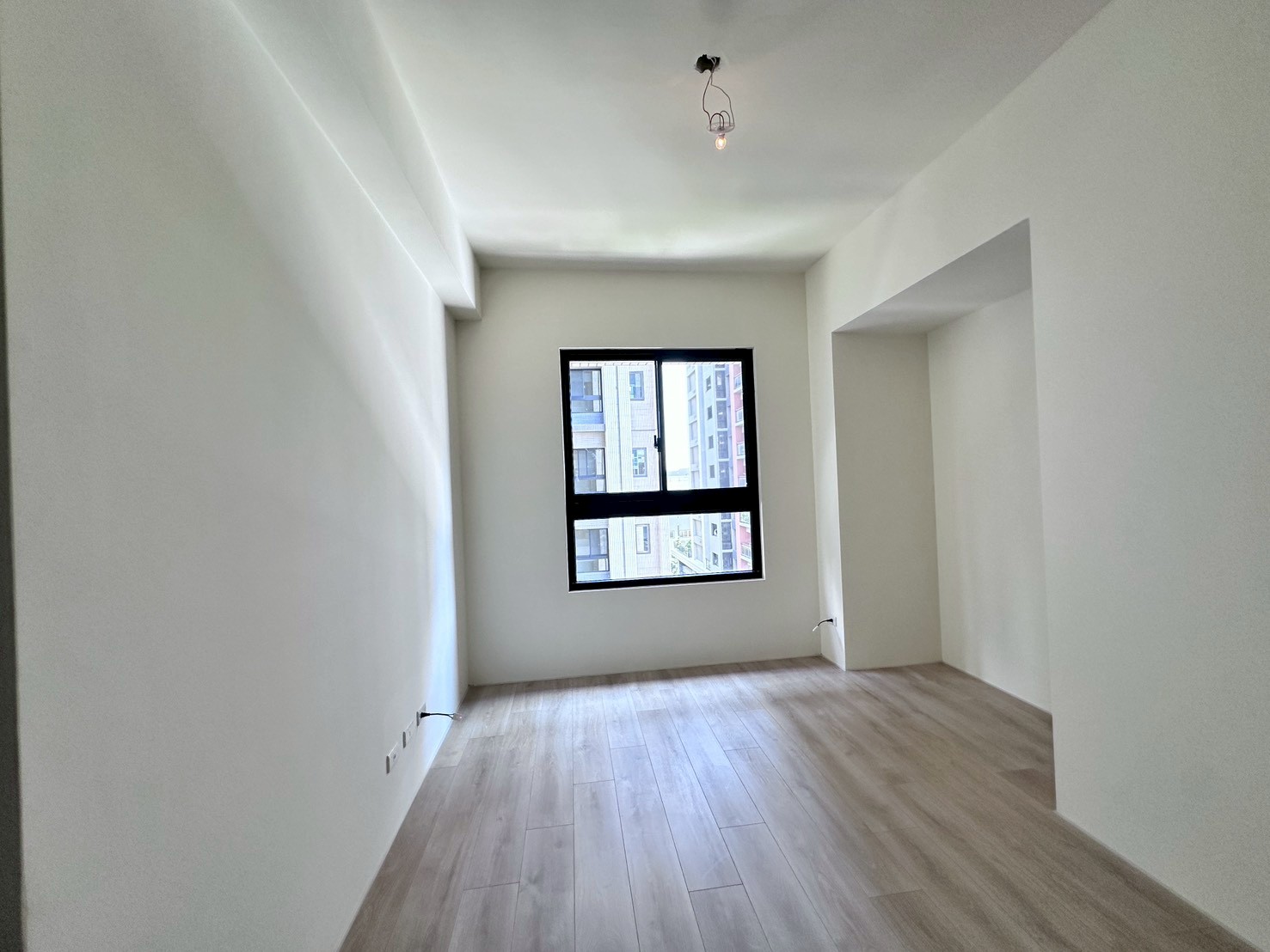 北屯丨機捷特區好市多旁富宇富好全新兩房平車