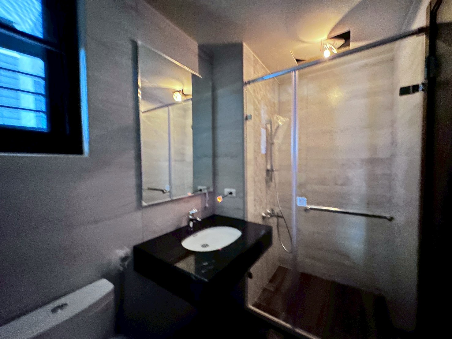 北屯丨機捷特區好市多旁富宇富好全新兩房平車