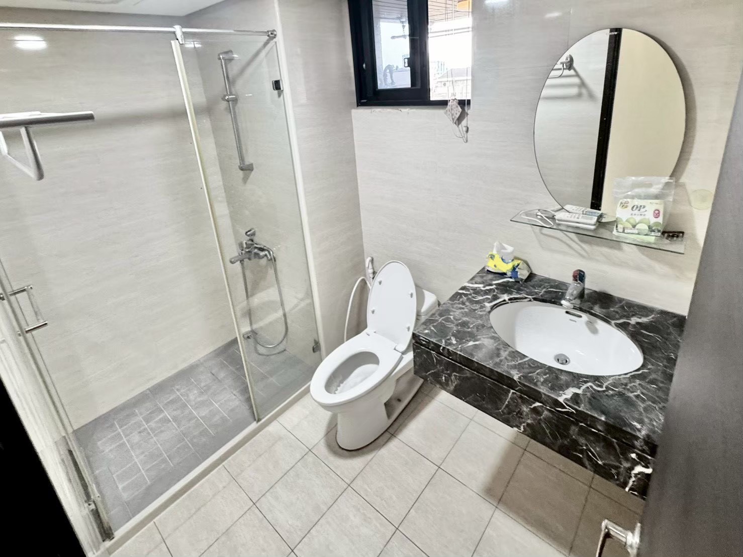 屋主決心不留!!降價求售🔰聚合發權美🔰輕屋齡三面採光三房平車