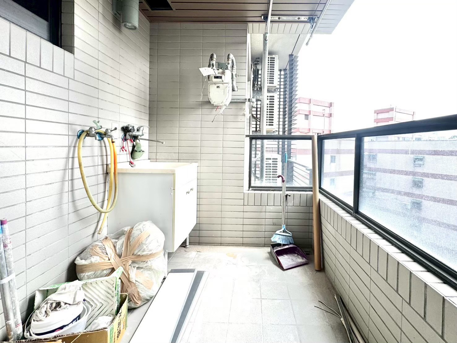 屋主決心不留!!降價求售🔰聚合發權美🔰輕屋齡三面採光三房平車