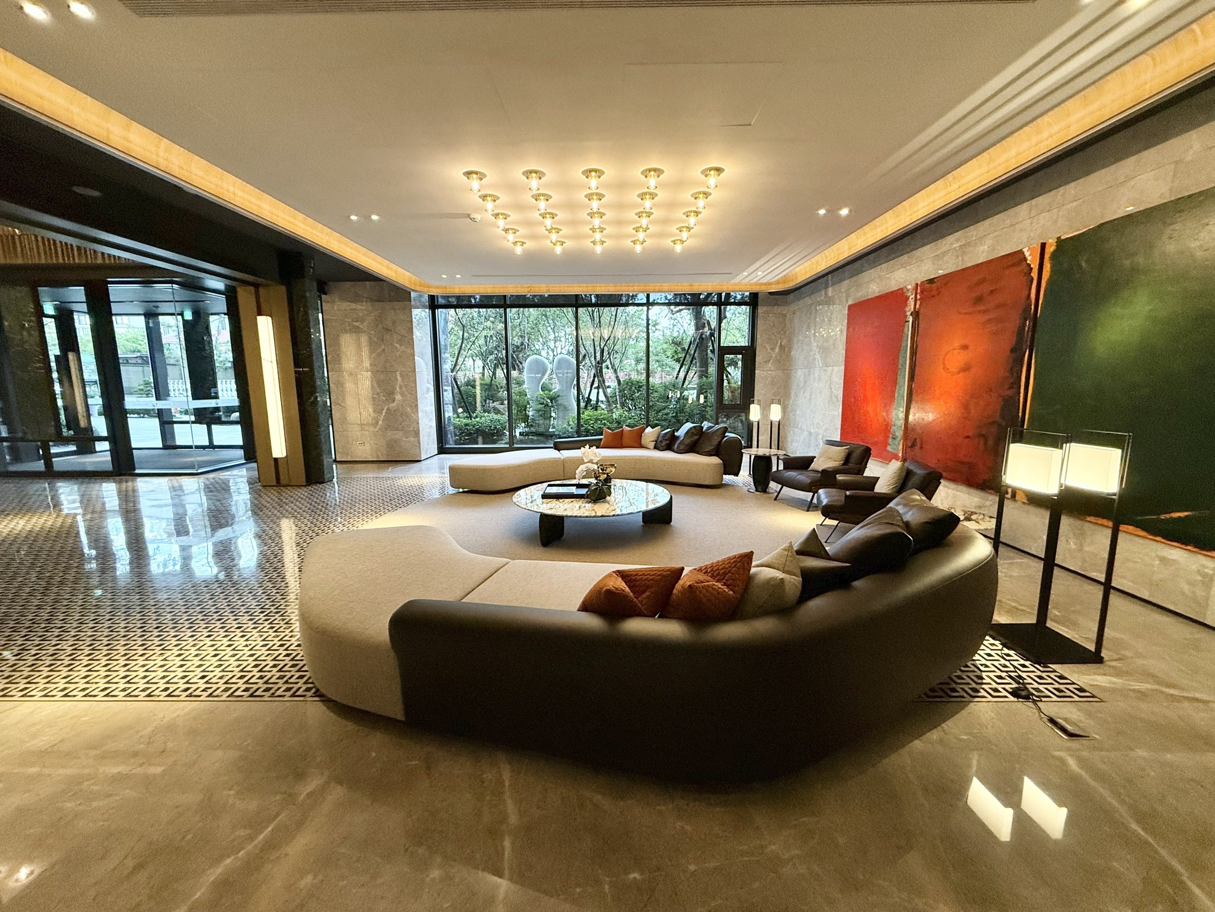 北屯丨南興公園惠宇和樂精裝視野三改二房雙平車