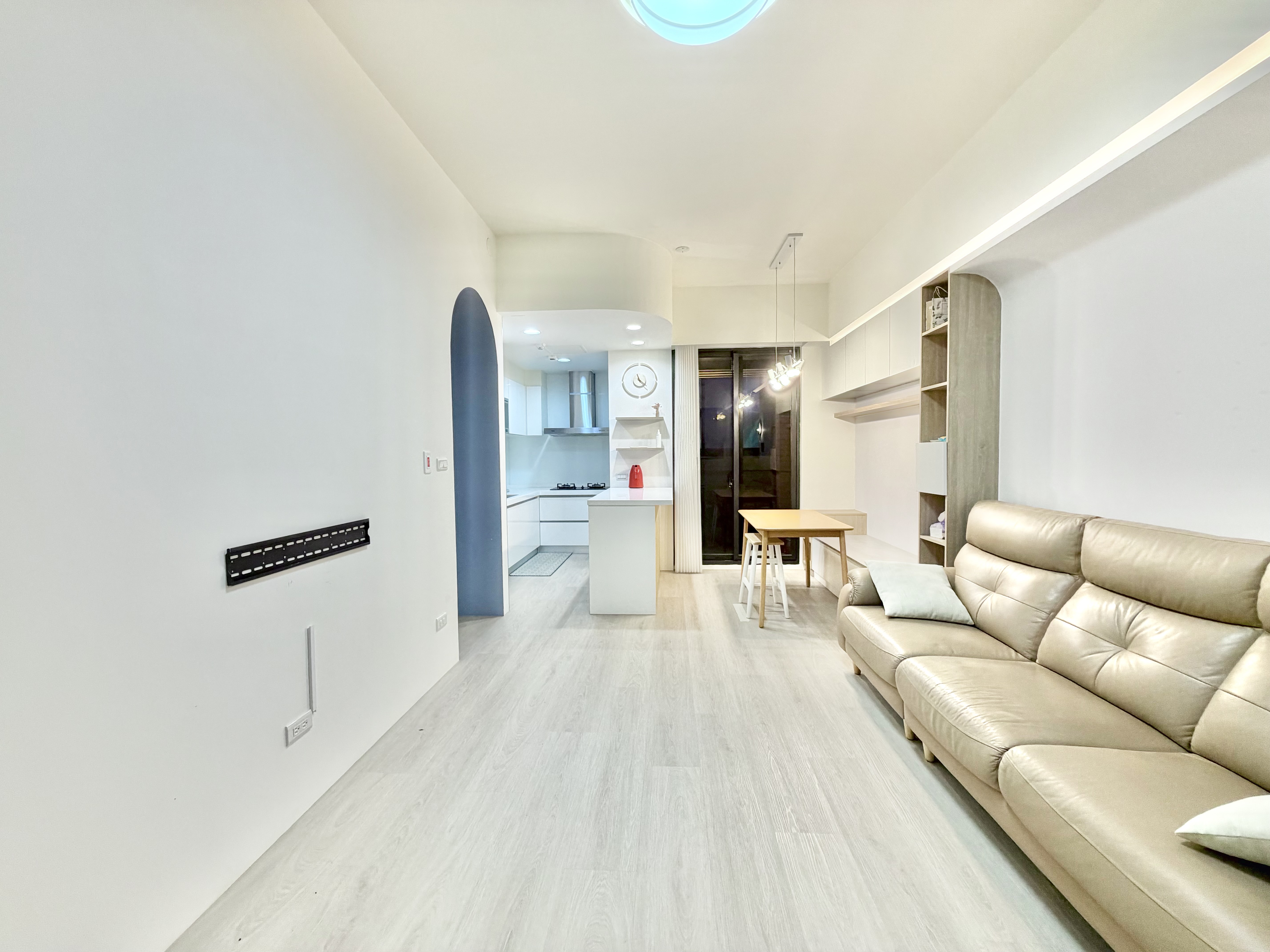 高鐵A18站正蛋黃區ꕤ力璞棧精美裝潢高樓三房車位