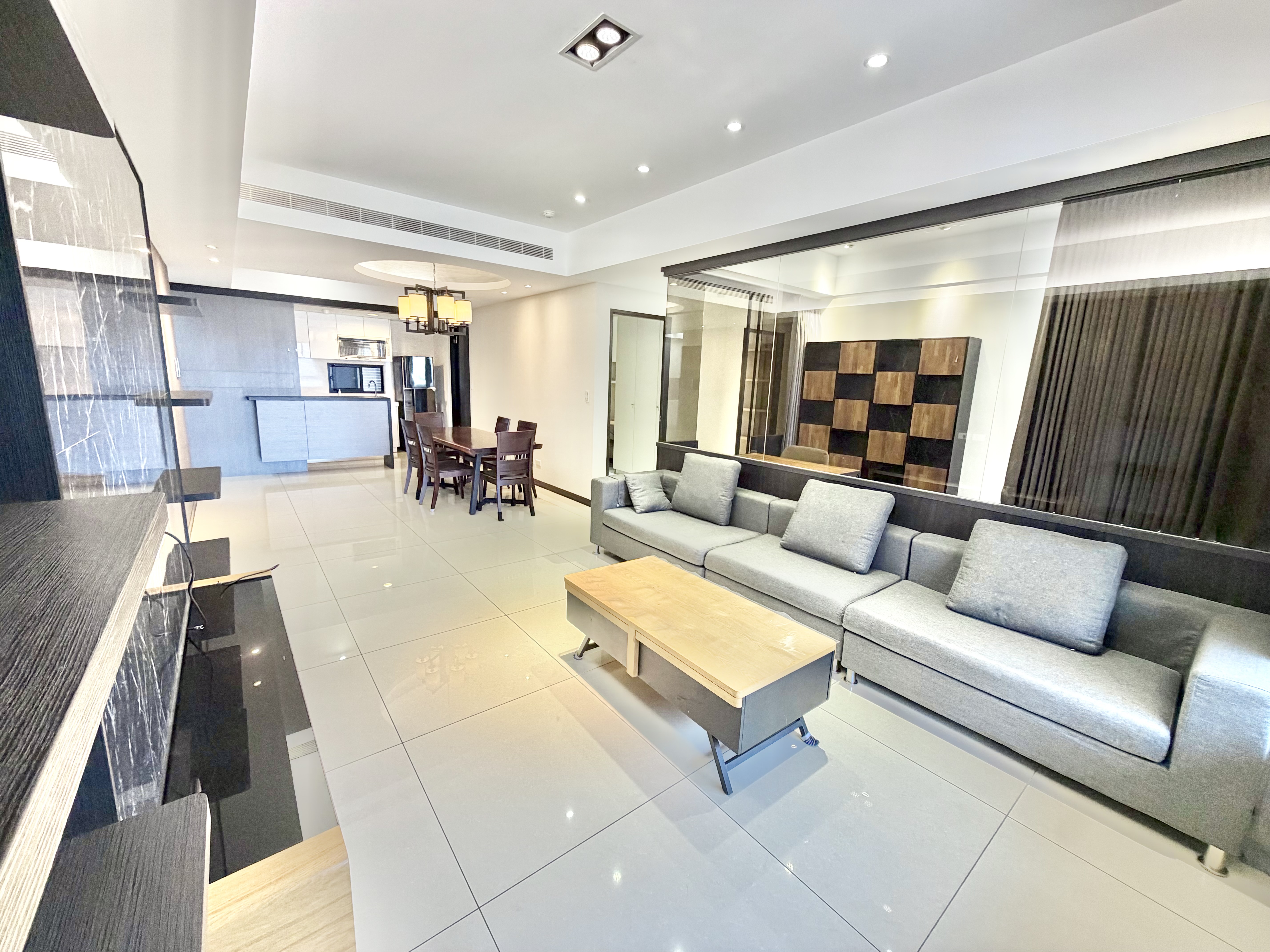 高鐵A18站ꕤ聯上世紀精美裝潢景觀衛浴雙開四房車位