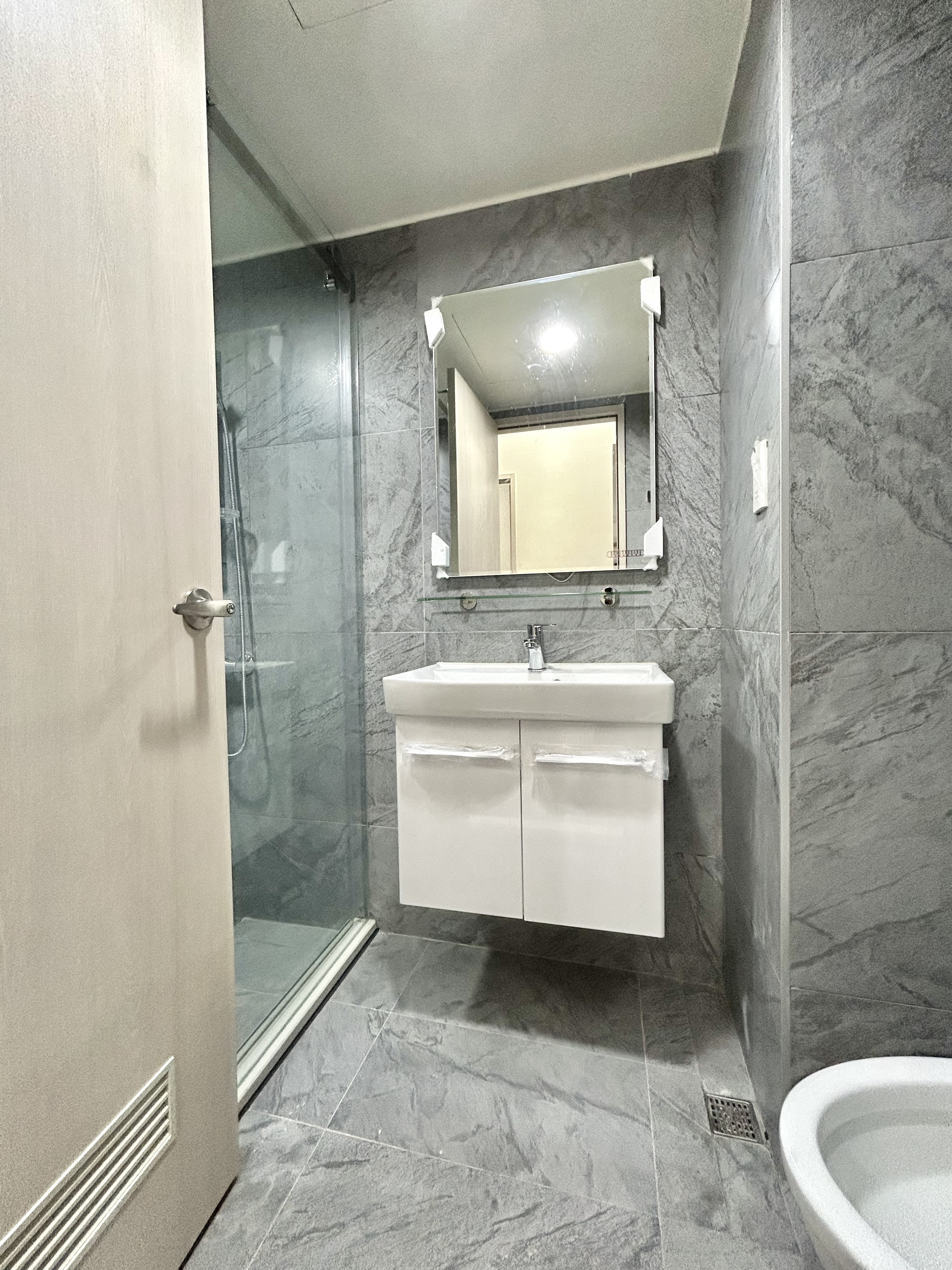 低於行情價格ꕤ屋主超急售ꕤ站前新銳邊間三房平面車位