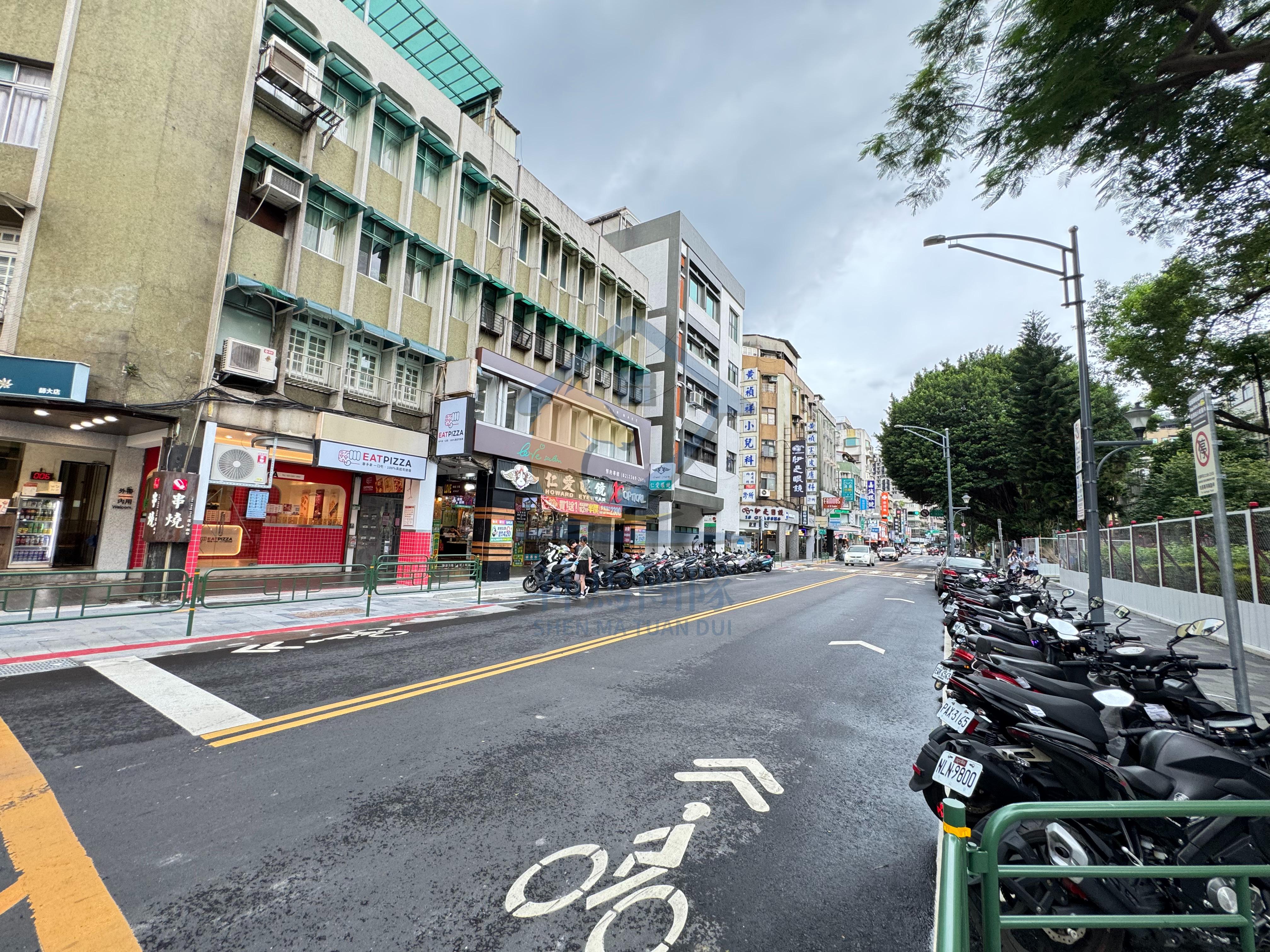 師大路商圈9米面寬金店