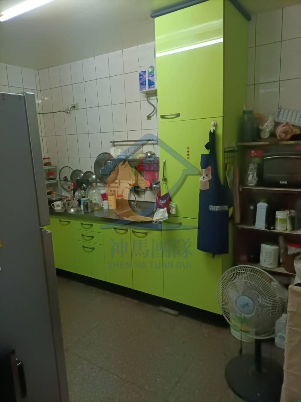 青埔買房買屋 大園國際路大面寬透天店住