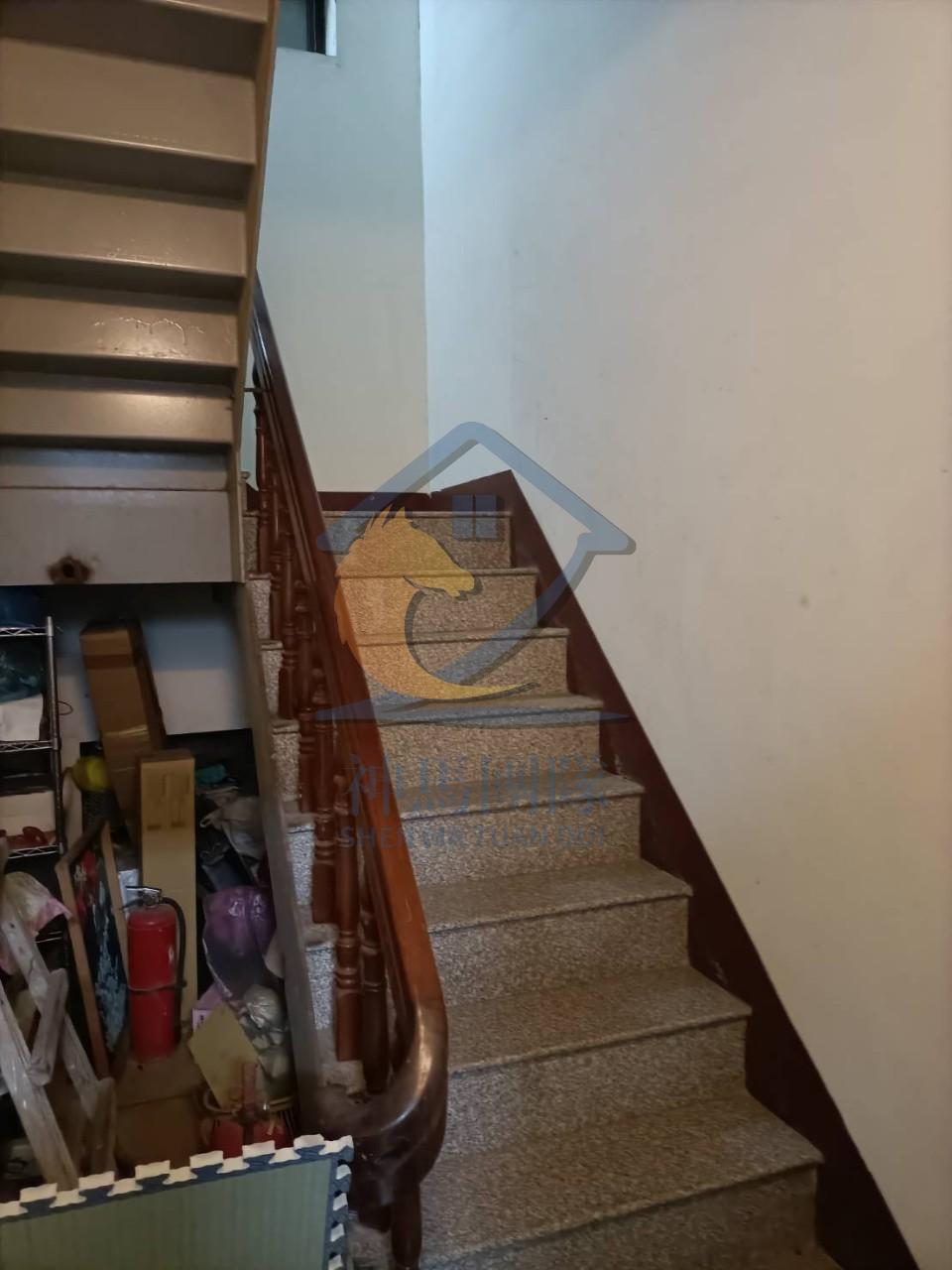 青埔買房買屋 大園國際路大面寬透天店住