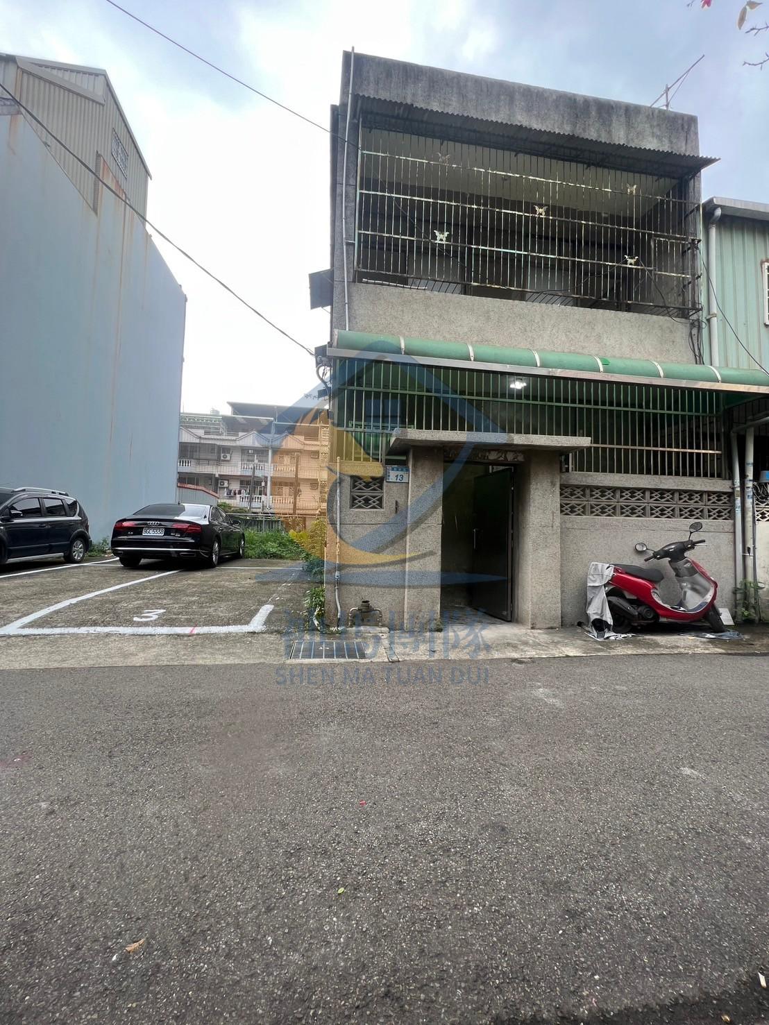 青埔買房買屋 忠貞國小旁大地坪透天