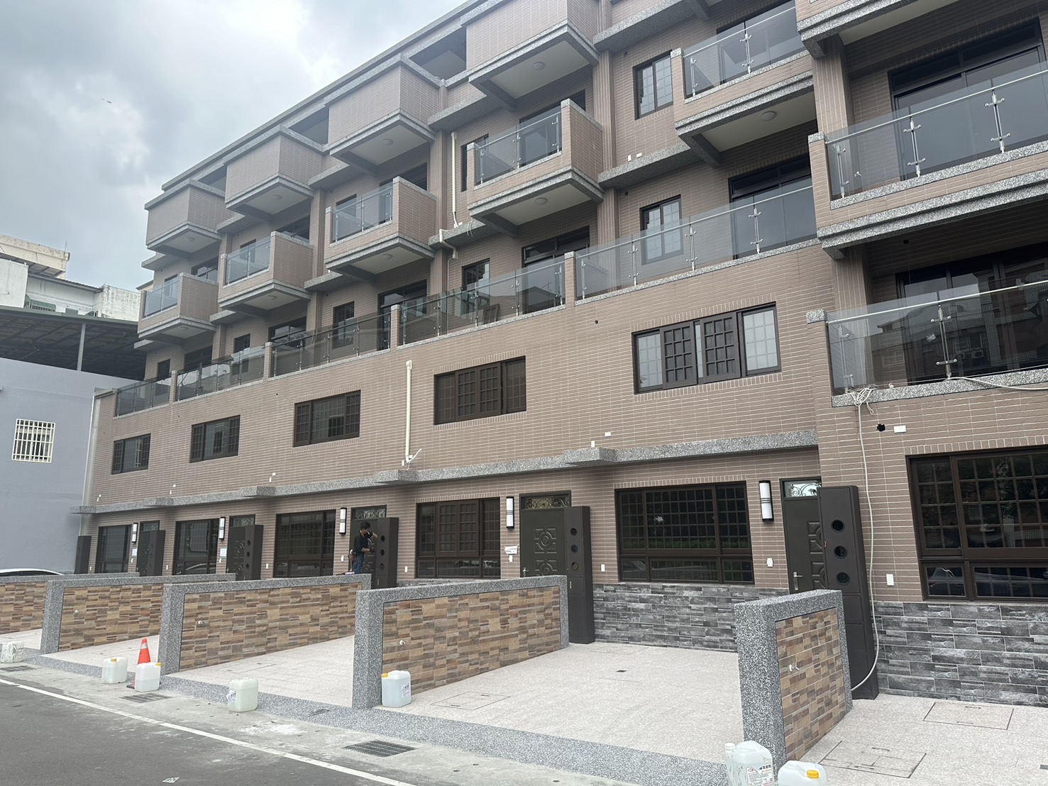 青埔買房買屋 八德忠勇街全新電梯透天別墅