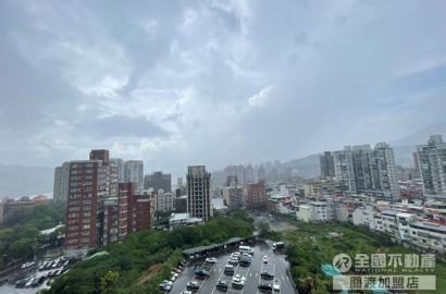 綠景山河景觀戶_全國不動產關渡加盟店